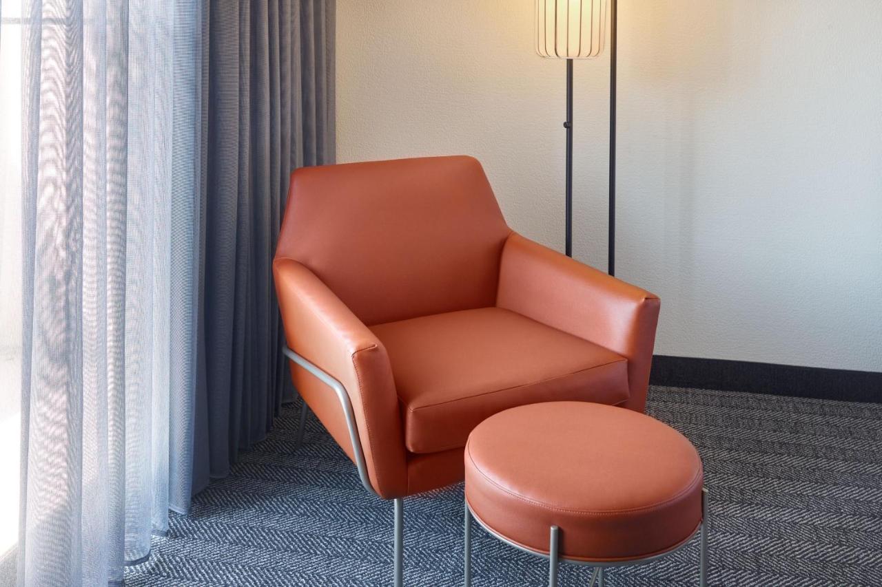 Courtyard By Marriott Atlanta Executive Park/Emory Hotel Buitenkant foto