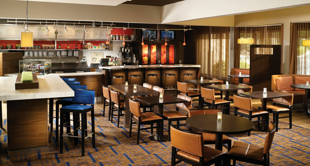 Courtyard By Marriott Atlanta Executive Park/Emory Hotel Buitenkant foto